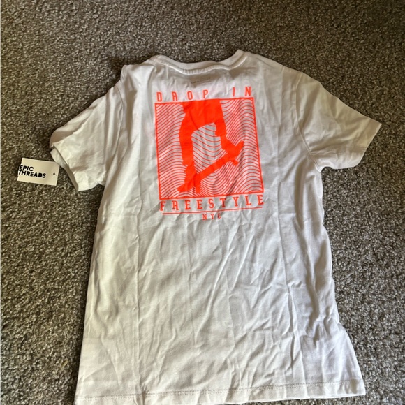 Epic Threads Shirt - Picture 2 of 2